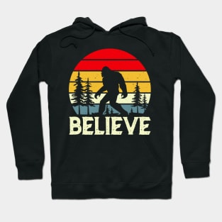 Vintage retro bigfoot believer Hoodie